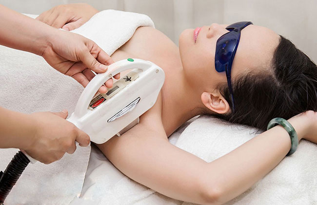 triệt lông công nghệ cao
